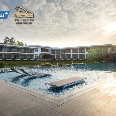 Hotel Baan Rim Ao Chanthaburi Esterno foto