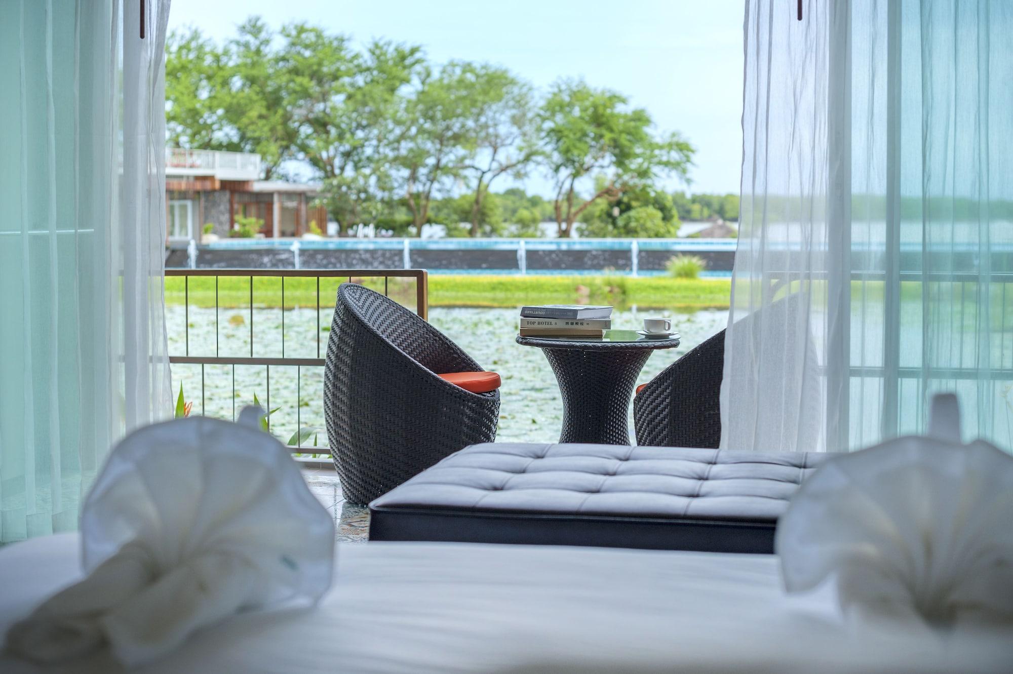 Hotel Baan Rim Ao Chanthaburi Esterno foto