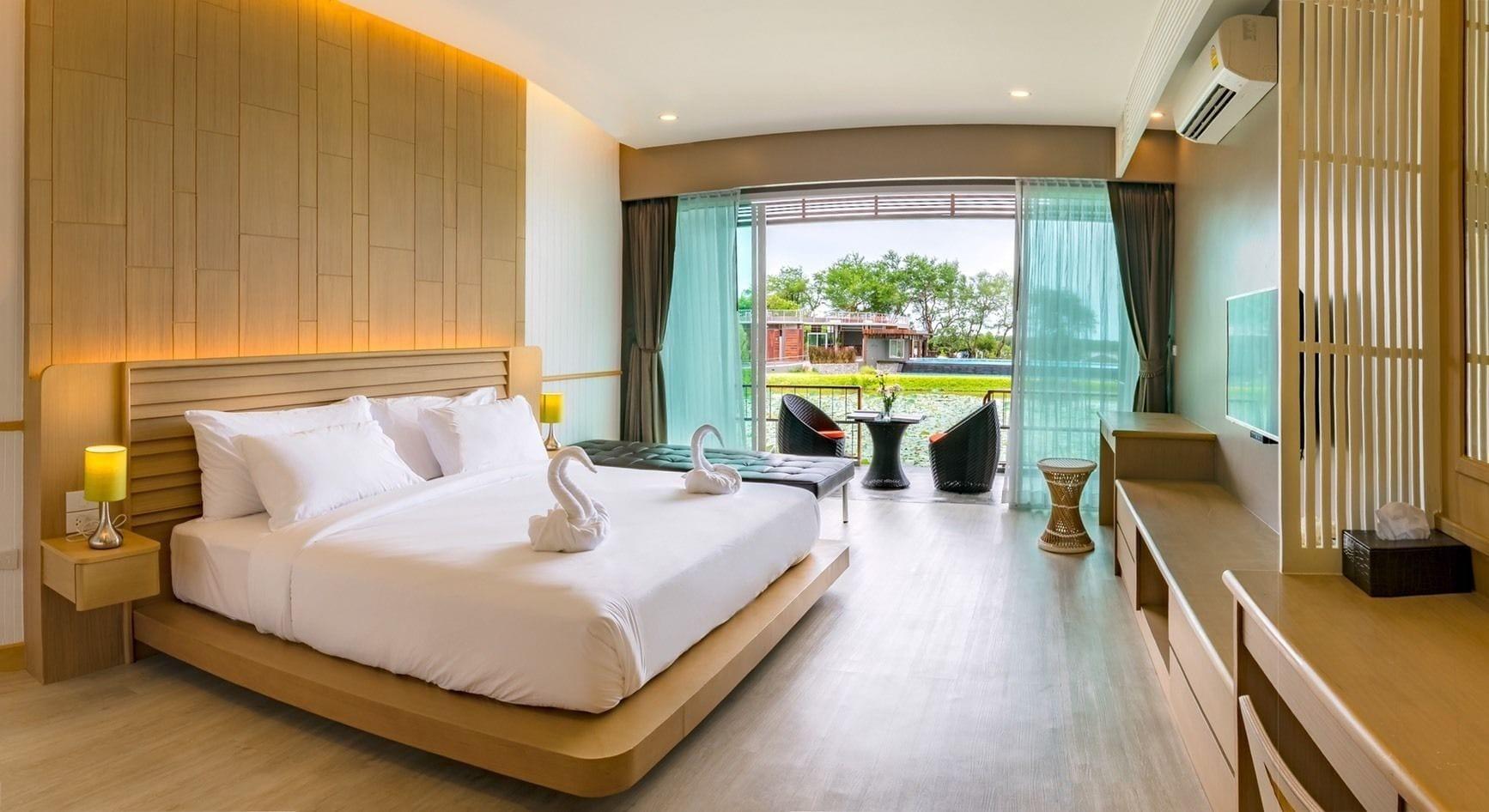 Hotel Baan Rim Ao Chanthaburi Esterno foto