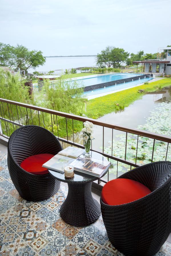 Hotel Baan Rim Ao Chanthaburi Esterno foto
