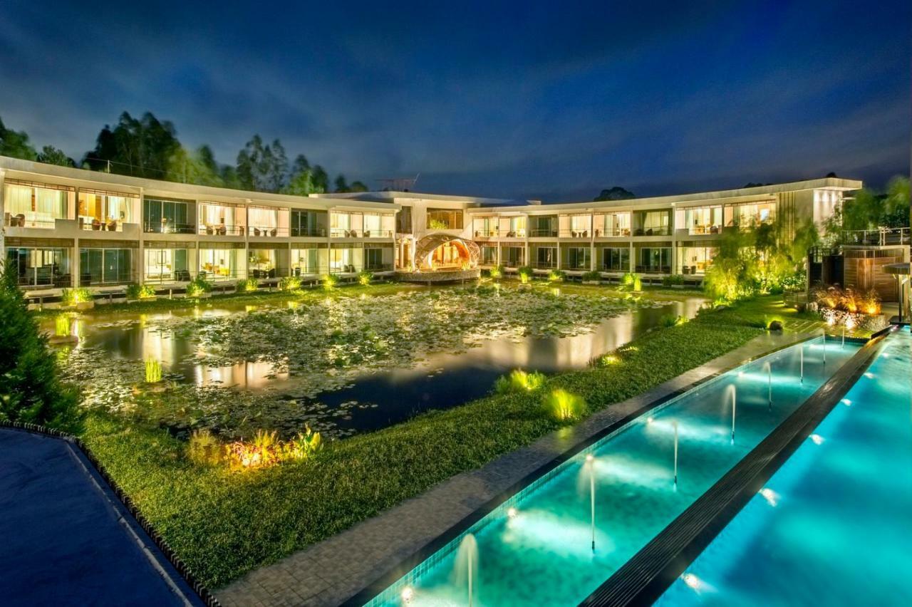 Hotel Baan Rim Ao Chanthaburi Esterno foto