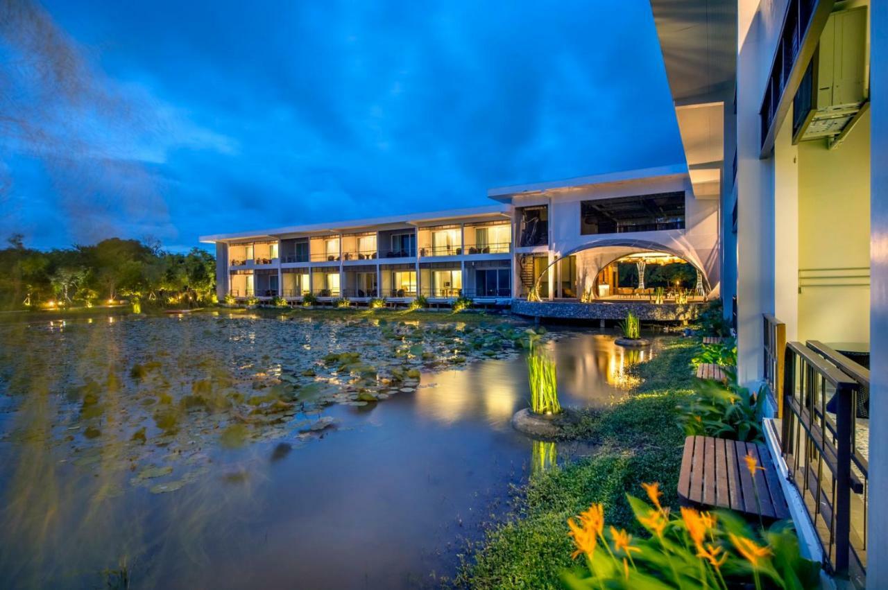 Hotel Baan Rim Ao Chanthaburi Esterno foto